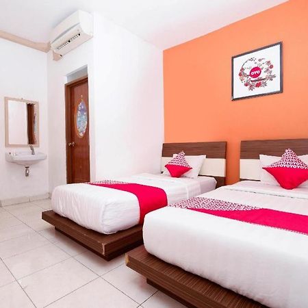 โอโย 1251 เรสซิเดนซ์ 8 Hotel เซอมารัง ภายนอก รูปภาพ