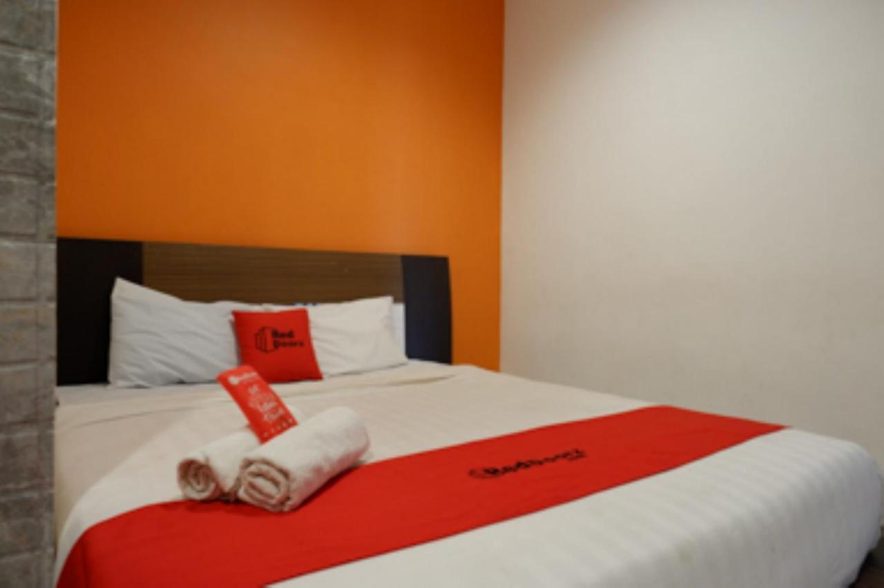 โอโย 1251 เรสซิเดนซ์ 8 Hotel เซอมารัง ภายนอก รูปภาพ