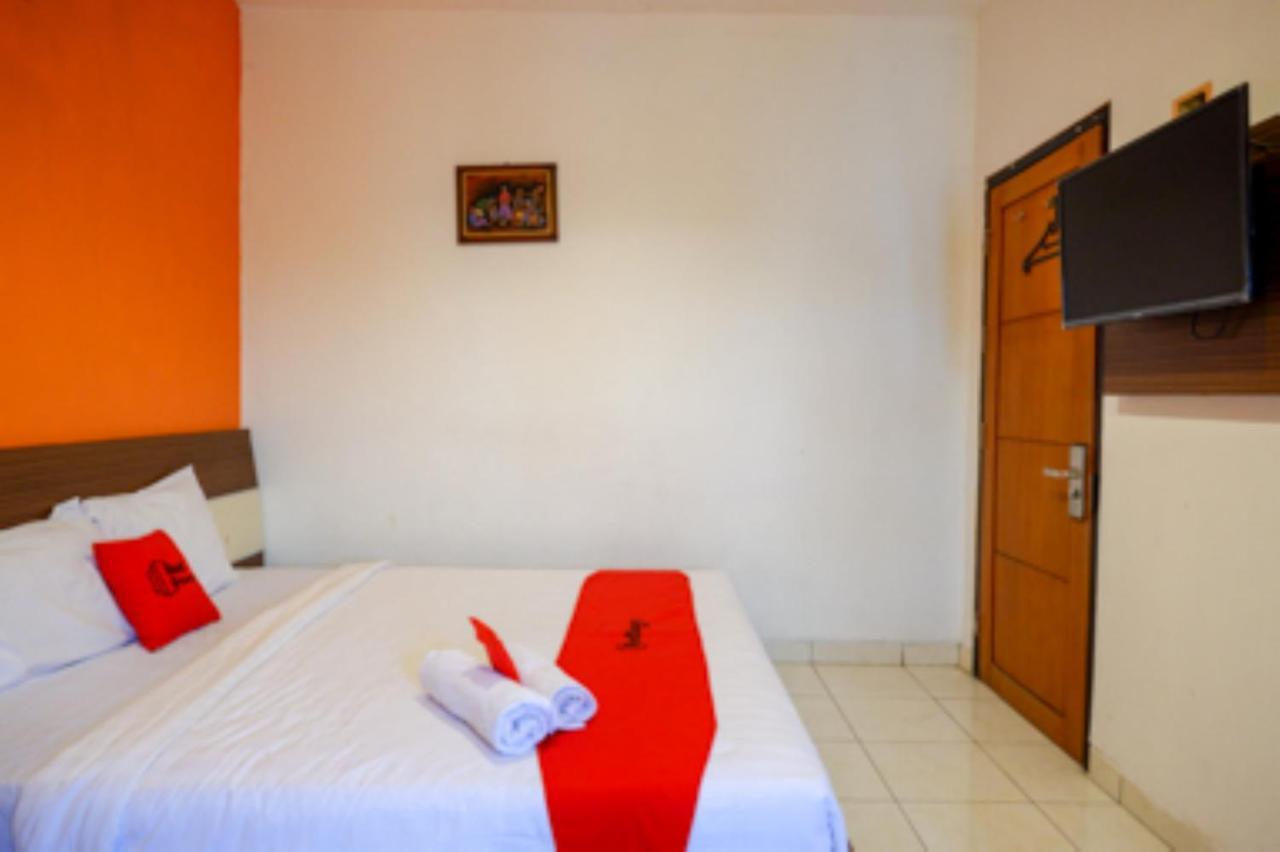 โอโย 1251 เรสซิเดนซ์ 8 Hotel เซอมารัง ภายนอก รูปภาพ